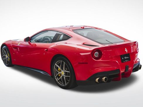 Used 2014 Ferrari F12 Berlinetta RWD image 3