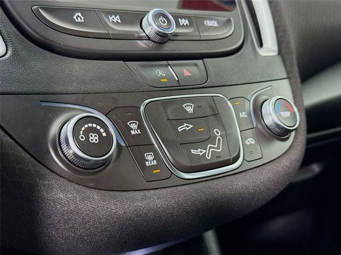 Used 2021 Chevrolet Malibu LS image 15