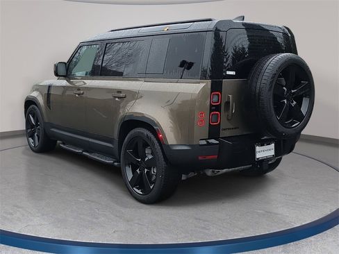 New 2026 Land Rover Defender 110 S image 7