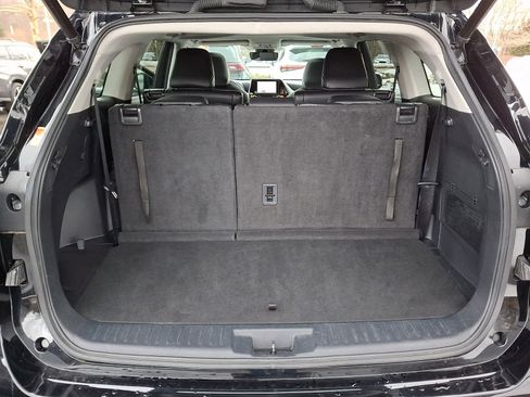 Used 2023 Toyota Highlander XLE image 31