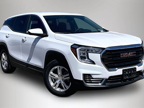 Certified 2024 GMC Terrain SLE FWD image 1