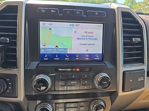 Used 2020 Ford F150 Lariat w/ Equipment Group 502A Luxury AWD/4WD image 20
