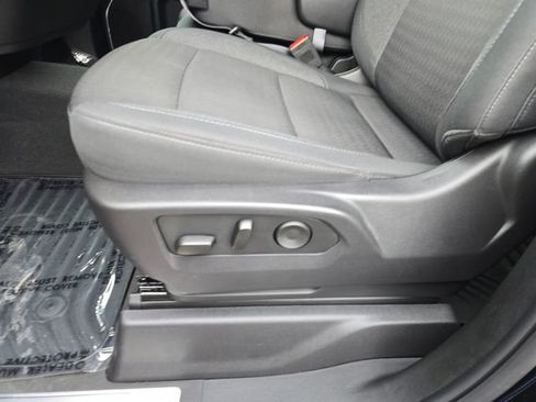 Used 2024 Chevrolet Silverado 1500 LT AWD/4WD image 17