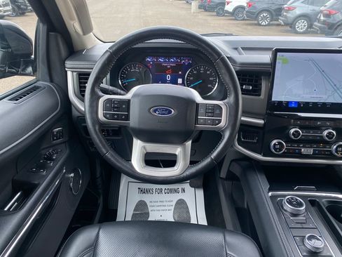 Used 2024 Ford Expedition Max XLT image 21
