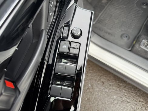 Used 2023 Subaru Solterra AWD image 14