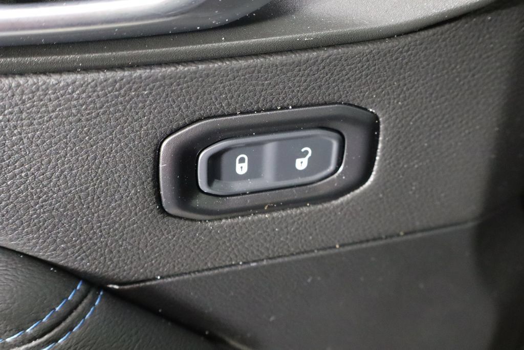 Used 2021 Jeep Wrangler Unlimited Rubicon 4xe AWD/4WD image 20