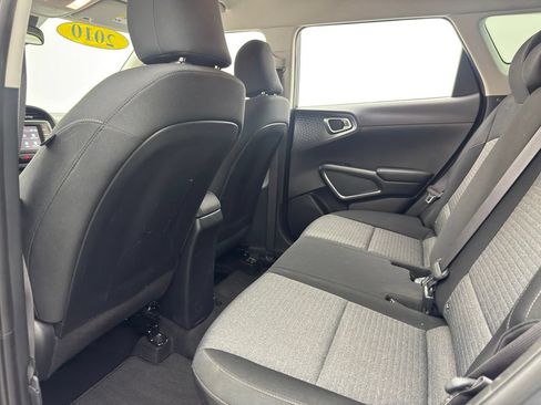 Used 2020 Kia Soul S FWD image 35