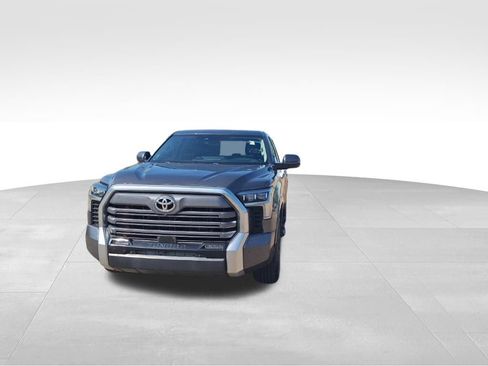 Used 2022 Toyota Tundra Limited image 4