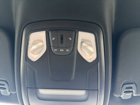 Used 2022 RAM 1500 Big Horn AWD/4WD image 22