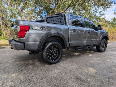 Used 2018 Nissan Titan PRO-4X w/ Pro-4x Convenience Package image 9