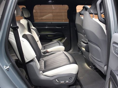 Used 2024 Kia EV9 GT-Line image 31