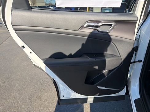 New 2026 Kia Sportage EX AWD/4WD image 19