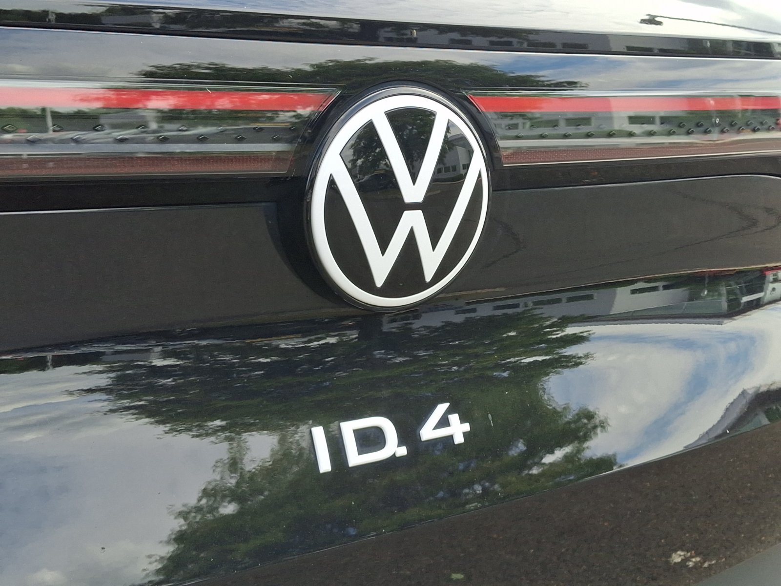 Used 2023 Volkswagen ID.4 Pro RWD image 30