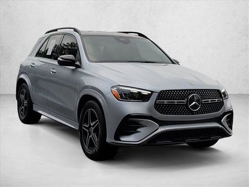 Certified 2025 Mercedes-Benz GLE 450 4MATIC image 3