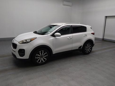 Used 2017 Kia Sportage EX image 2