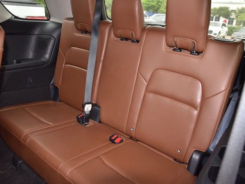 Used 2023 Nissan Pathfinder Platinum AWD/4WD image 12