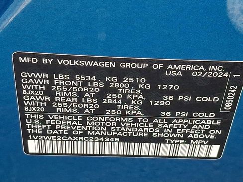 Used 2024 Volkswagen Atlas Cross Sport SE image 25