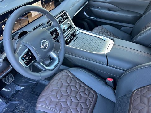 New 2026 Nissan Armada Platinum Reserve image 10