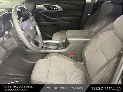 Used 2019 Chevrolet Traverse LS FWD image 16