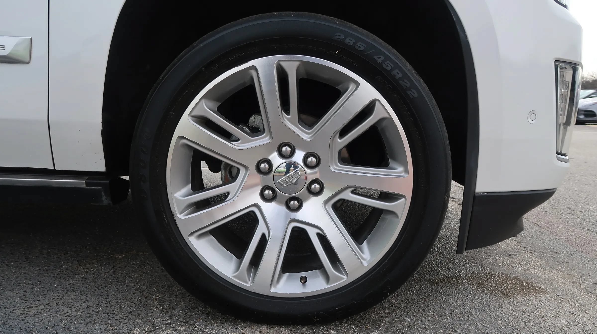 Used 2018 Cadillac Escalade Premium Luxury AWD/4WD image 57