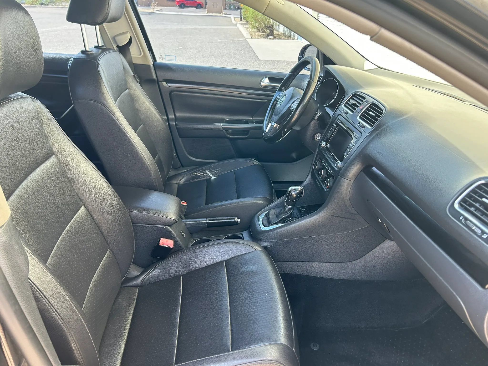 Used 2012 Volkswagen Jetta TDI FWD image 14