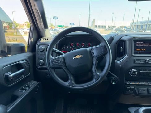 Used 2025 Chevrolet Silverado 2500 Custom w/ Custom Value Package AWD/4WD image 10