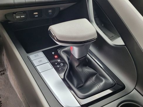 New 2026 Hyundai Elantra SE image 10
