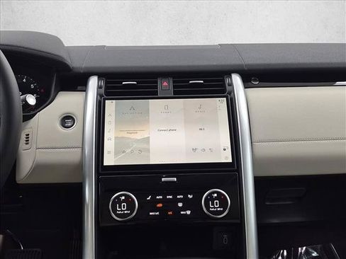 Certified 2026 Land Rover Discovery S AWD/4WD image 15
