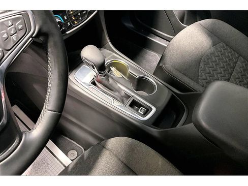 Used 2023 Chevrolet Equinox LT image 18