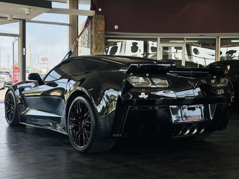 Used 2016 Chevrolet Corvette Z06 w/ 2LZ Preferred Equipment Group RWD image 12