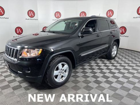 Used 2011 Jeep Grand Cherokee Laredo w/ Trailer Tow Group image 3