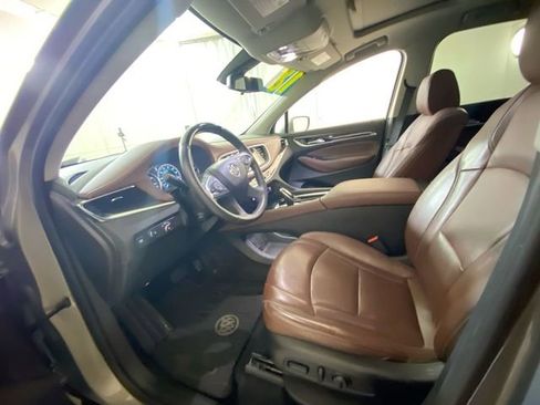 Used 2018 Buick Enclave Avenir w/ Avenir Technology Package image 27