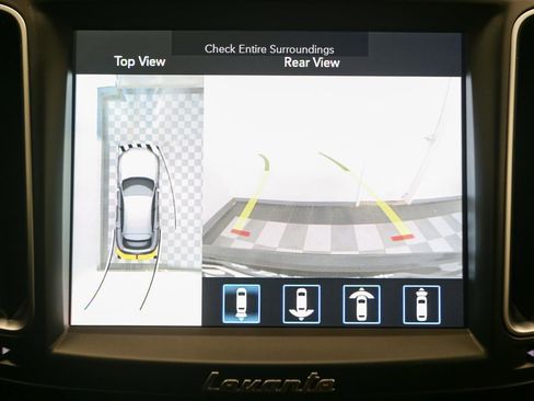 Used 2020 Maserati Levante S GranSport image 36