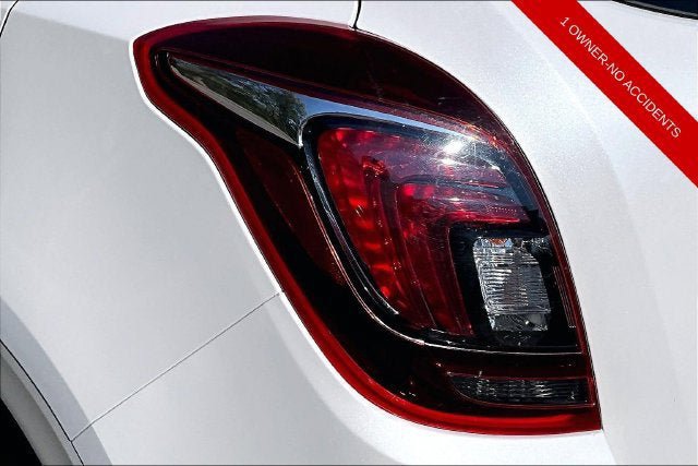 Used 2020 Buick Encore Preferred FWD image 29
