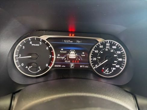 Used 2023 Nissan Sentra SV FWD image 9