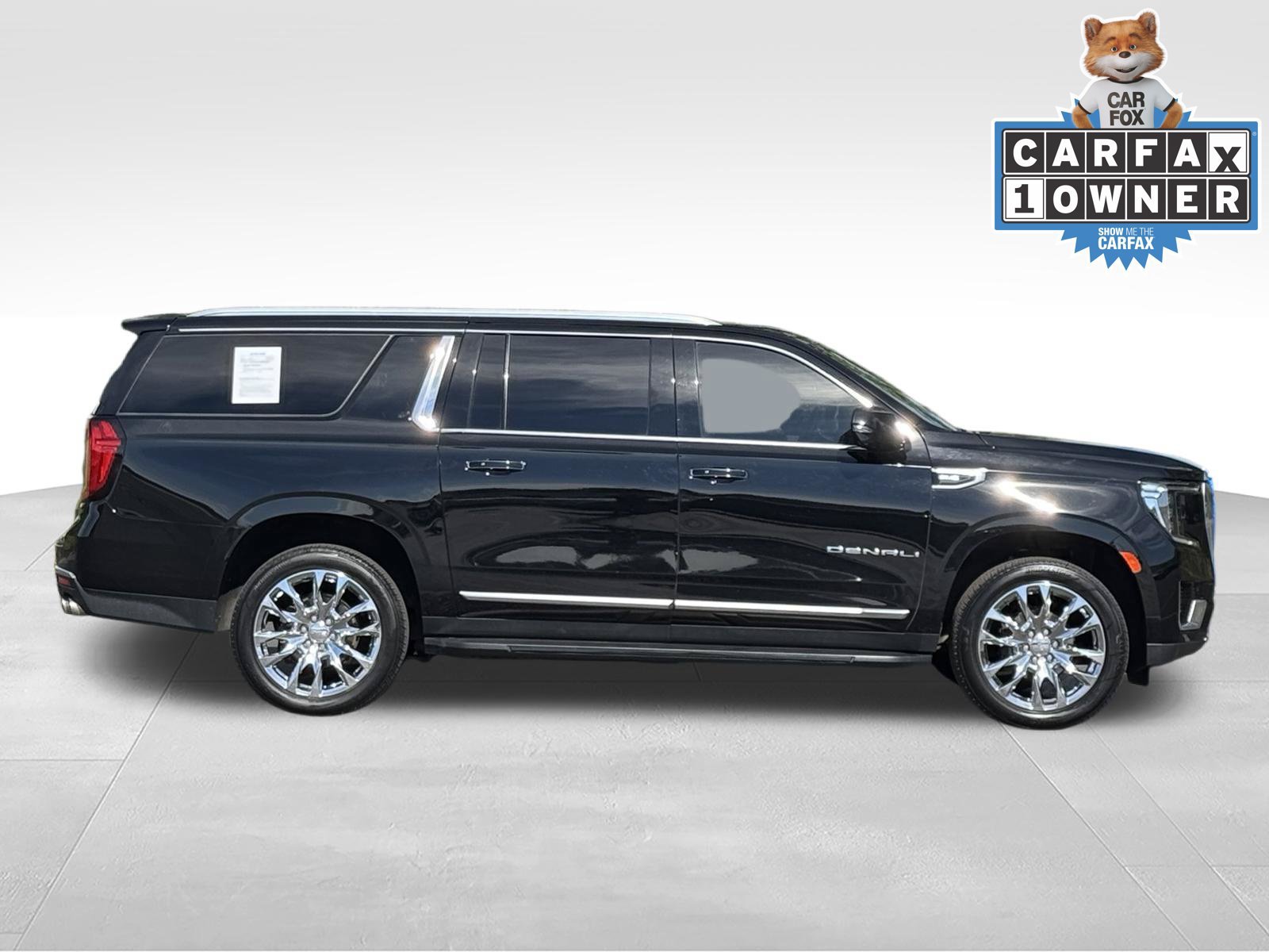 Used 2021 GMC Yukon XL Denali AWD/4WD image 3