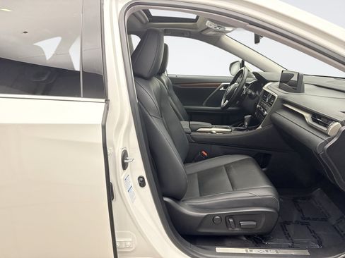 Used 2021 Lexus RX 350L Premium w/ Premium Package AWD/4WD image 18
