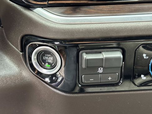 Used 2026 GMC Sierra 1500 SLT RWD image 19