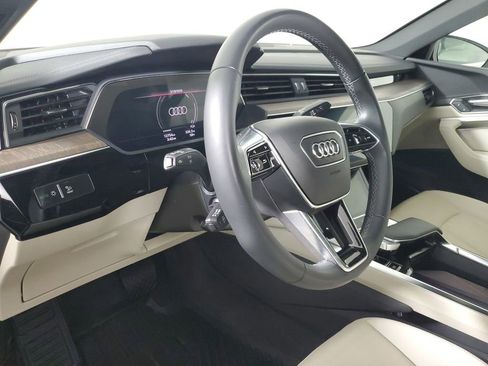 Used 2024 Audi Q8 e-tron Premium Plus w/ Premium Plus Package AWD/4WD image 23