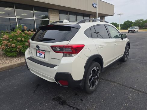 Used 2022 Subaru Crosstrek 2.5i Limited w/ Moonroof Package 2 AWD/4WD image 2
