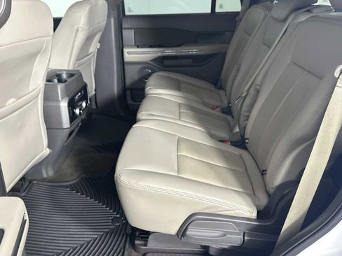 Certified 2020 Ford Expedition XLT RWD image 21