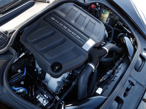 Used 2016 Porsche Panamera S image 55