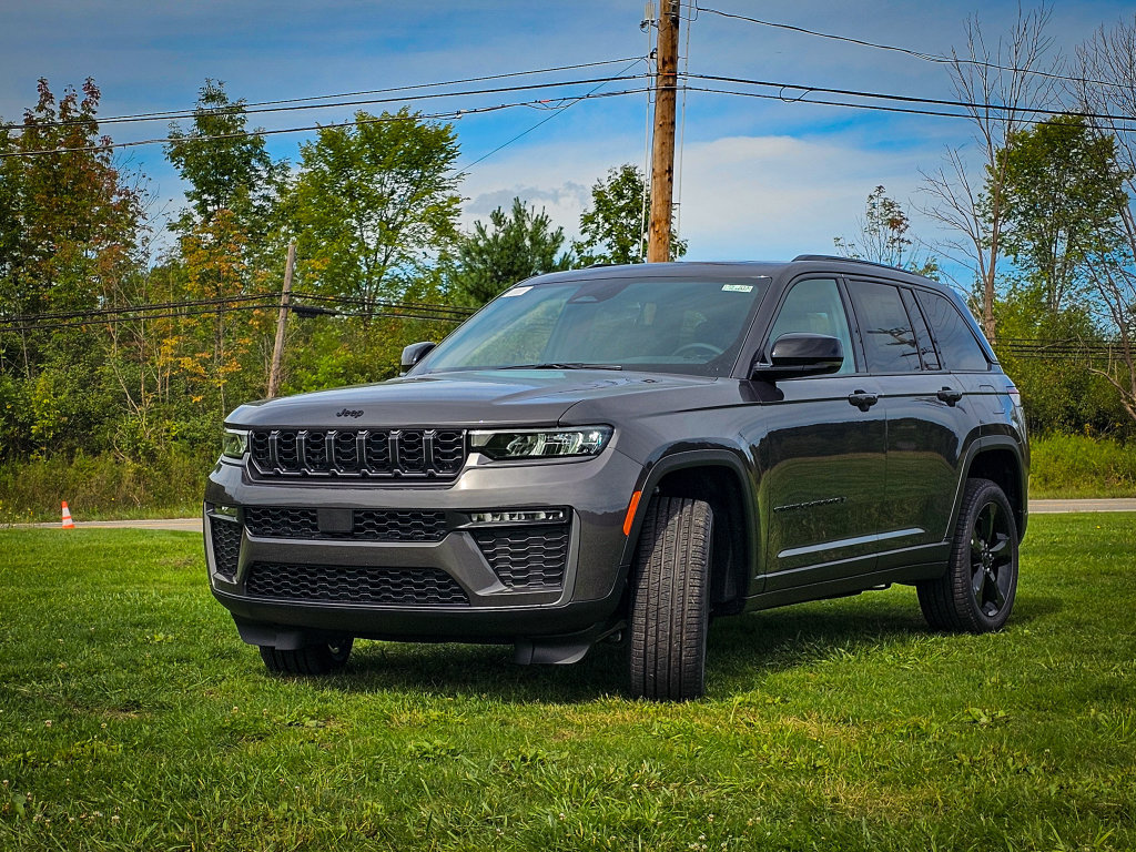 New 2026 Jeep Grand Cherokee Limited AWD/4WD image 7