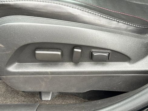 Used 2011 GMC Terrain SLT FWD image 15