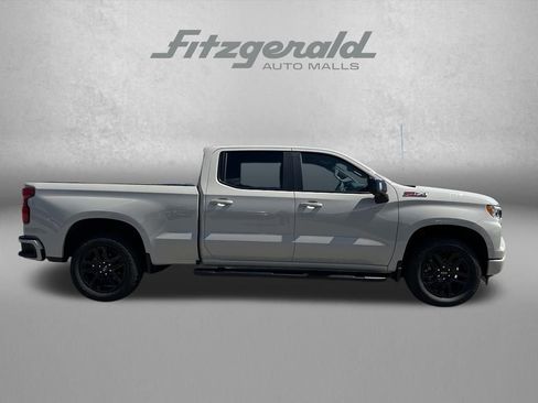 Certified 2026 Chevrolet Silverado 1500 Custom Trail Boss w/ LPO, Dark Essentials Package AWD/4WD image 4