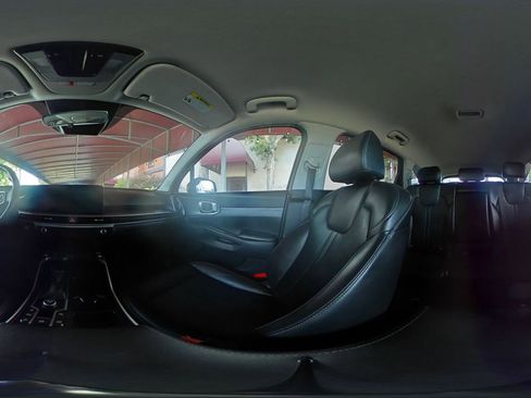 Used 2024 Kia Sorento S image 45