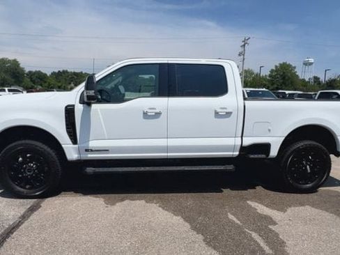 Used 2025 Ford F250 Lariat w/ Black Appearance Package AWD/4WD image 5