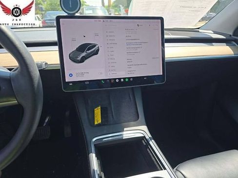 Used 2021 Tesla Model Y Long Range AWD/4WD image 5