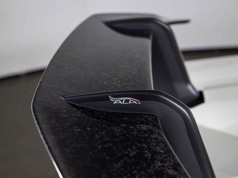 Used 2018 Lamborghini Huracan Performante image 27