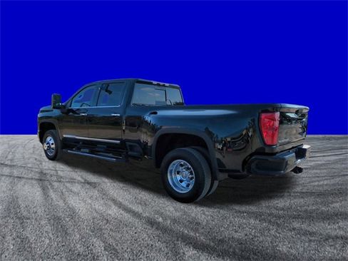Used 2024 Chevrolet Silverado 3500 High Country w/ Technology Package image 6